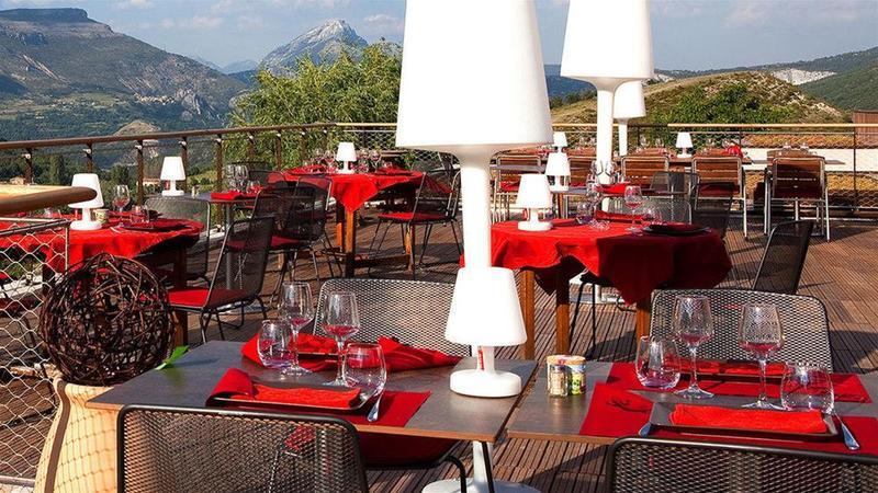 Hotel & Des Gorges Du Verdon 4*